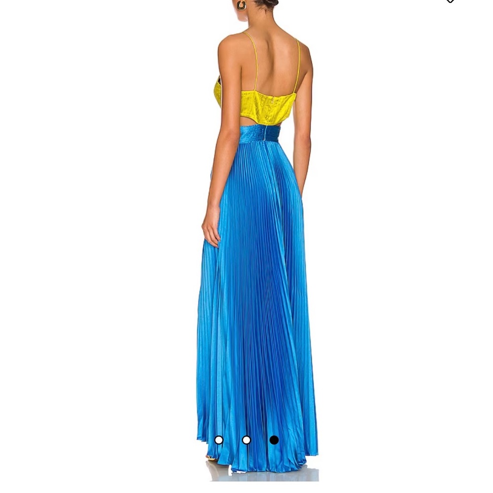 AMUR Elodie Gown in Citrine Green & Aquarius Blue
Size 10 worn once dry cleaned